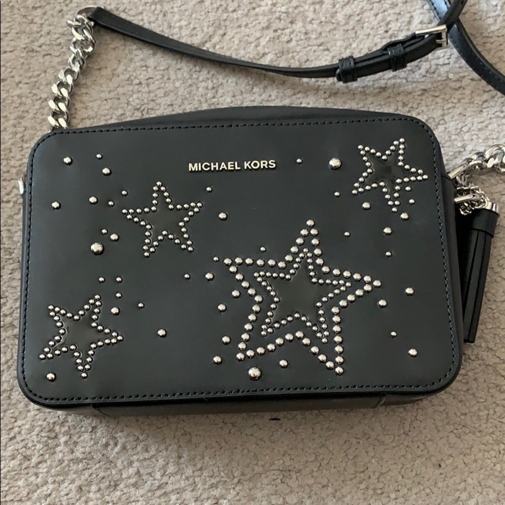 Like new Michael Korea crossbody